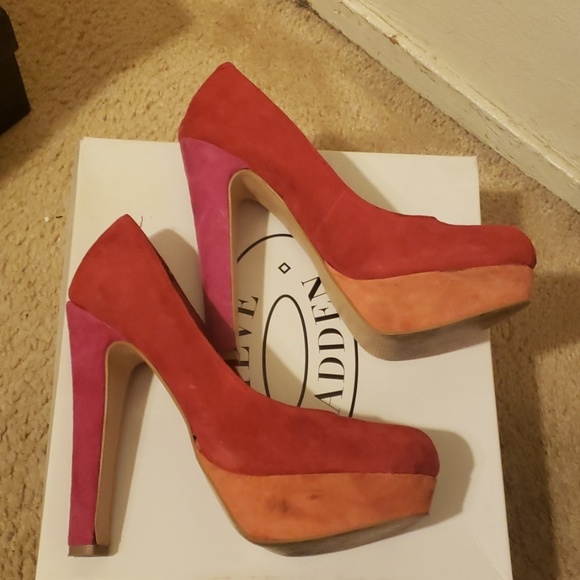 Heels - Picture 3 of 4